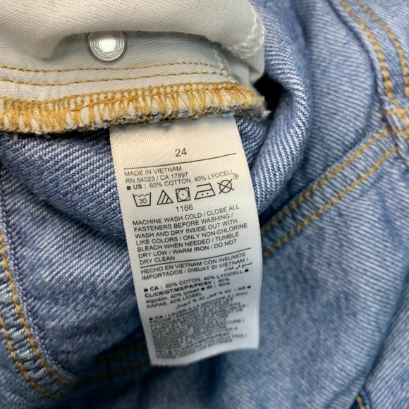 Old Navy Classic Jean Shorts Plus Sz 24 Blue Mid Rise Denim Stretch Shortie - Picture 7 of 12